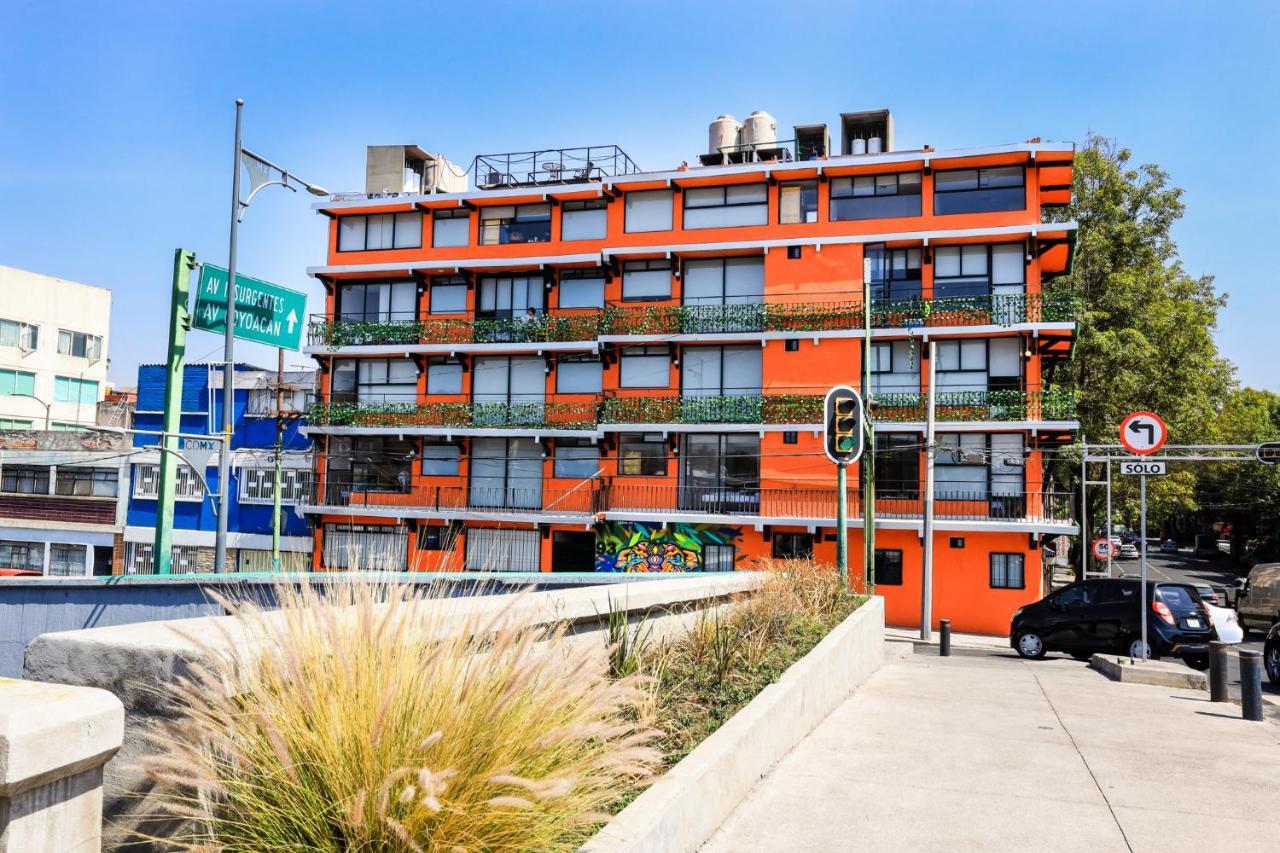 ホテル Colmena Monterrey メキシコシティ エクステリア 写真