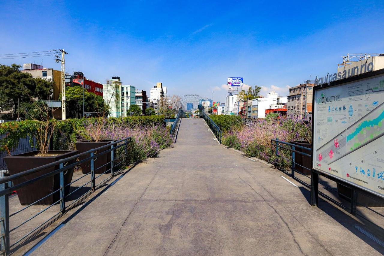 ホテル Colmena Monterrey メキシコシティ エクステリア 写真